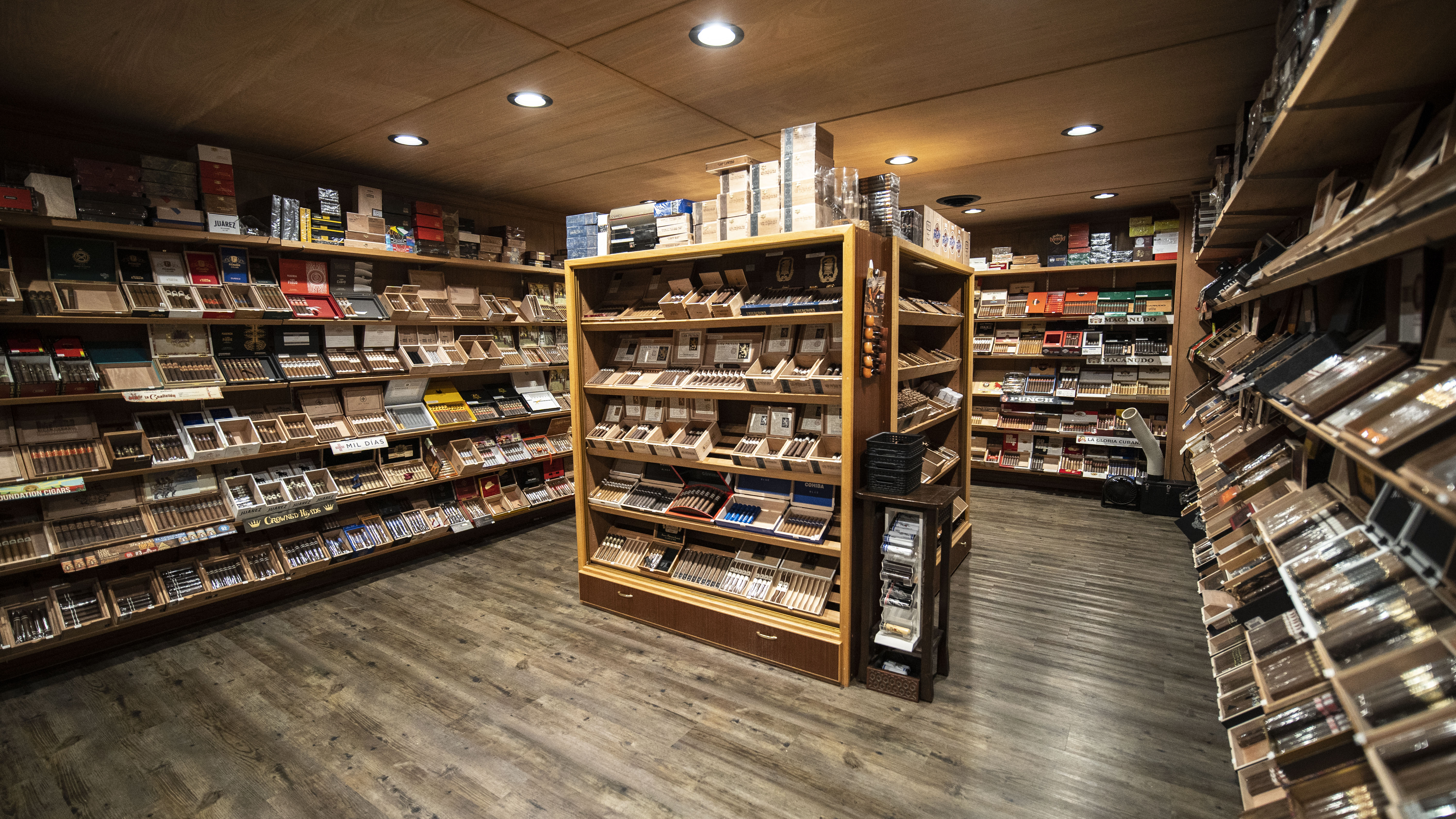 Explore | FatAsh Cigar Lounge